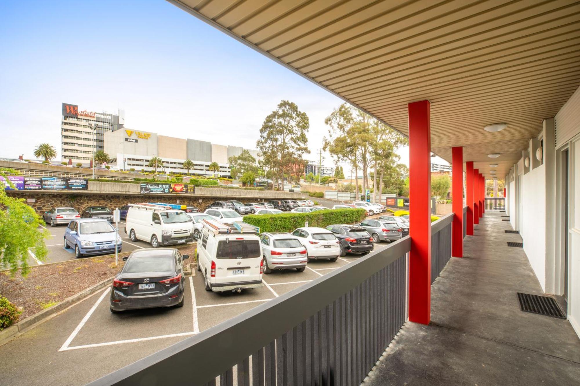 Nightcap At Shoppingtown Hotel Doncaster Exterior photo